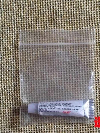 Felfújható ágy kiegészítők: elektromos, kézi és láb pumpa; levegő párna; javító készlet; hordozható kültéri használatra