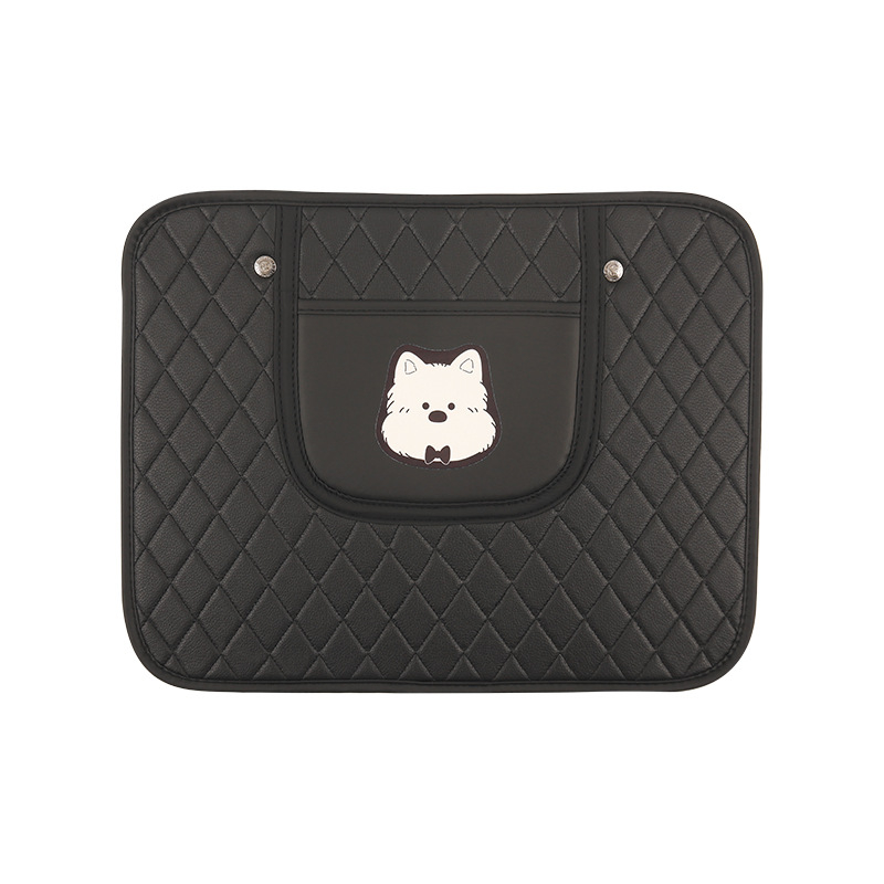 Automašīnas aizmugurējā sēdekļa aizsargspilvens – plakts veids, pildījums no zīda šķiedras, virsma poliesters, karikatūras stils