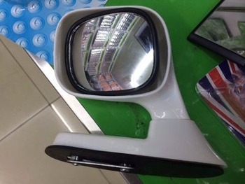 Konveksni retrovizor za poklop motora i stražnji retrovizor za terenska vozila – pomoćni retrovizori za šire vidno polje