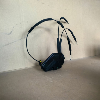 Lijevi prednji aktuator zaključavanja vrata s centralnim zaključavanjem za Nissan X-Trail Rogue (2014-2022, T32) - Materijal: plast i 45 čelika