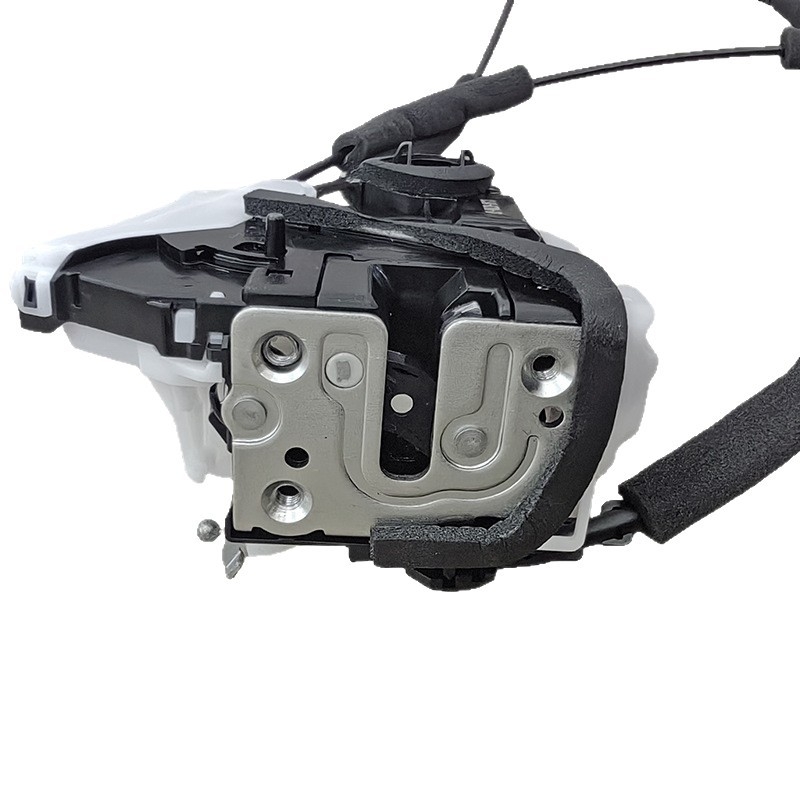 Motor središnjeg zaključavanja stražnjih vrata za Altima l34 (2019–2024); modeli: 82500-6CA0B, 82500-9HE0A, 82500-9HE0B, 82500-9HE0C; kompatibilno: Nissan