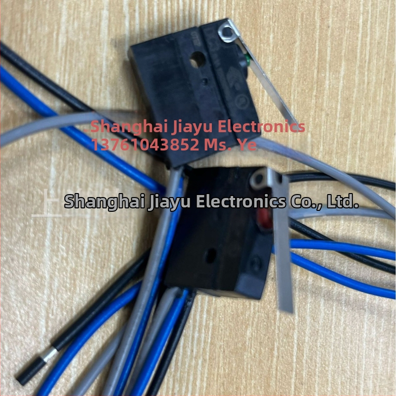 Ūdensizturīgs mikro slēdzis, ar vadiem, taisns aktuators, zeltīti kontakti, 50 000 ciklu darbības mūžs