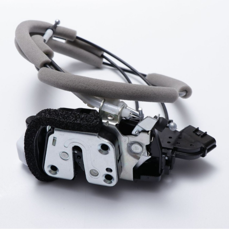 Sustav elektroničkog zaključavanja automobila — metalna konstrukcija; kompatibilno s Nissan 11 New Sunshine; modeli 80501-3AW0A, 82501-3AW02, 80500-3AW0A, 82500-3AW0A; šifre proizvoda YC-005/YC-006/YC-007/YC-008