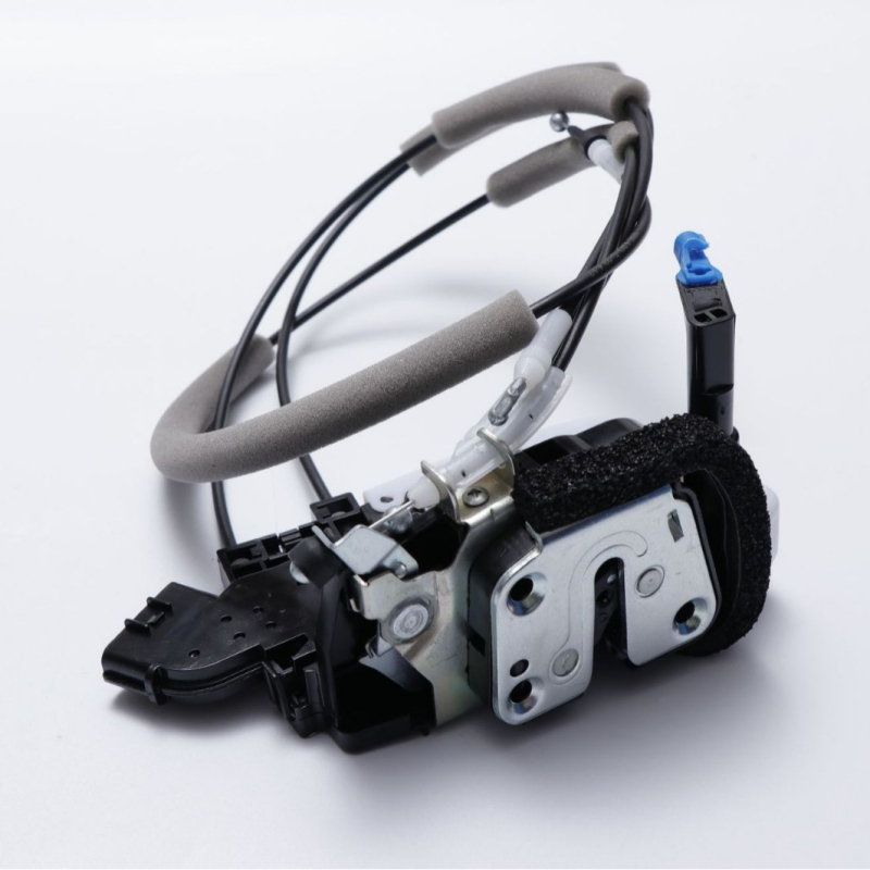 Sustav elektroničkog zaključavanja automobila — metalna konstrukcija; kompatibilno s Nissan 11 New Sunshine; modeli 80501-3AW0A, 82501-3AW02, 80500-3AW0A, 82500-3AW0A; šifre proizvoda YC-005/YC-006/YC-007/YC-008