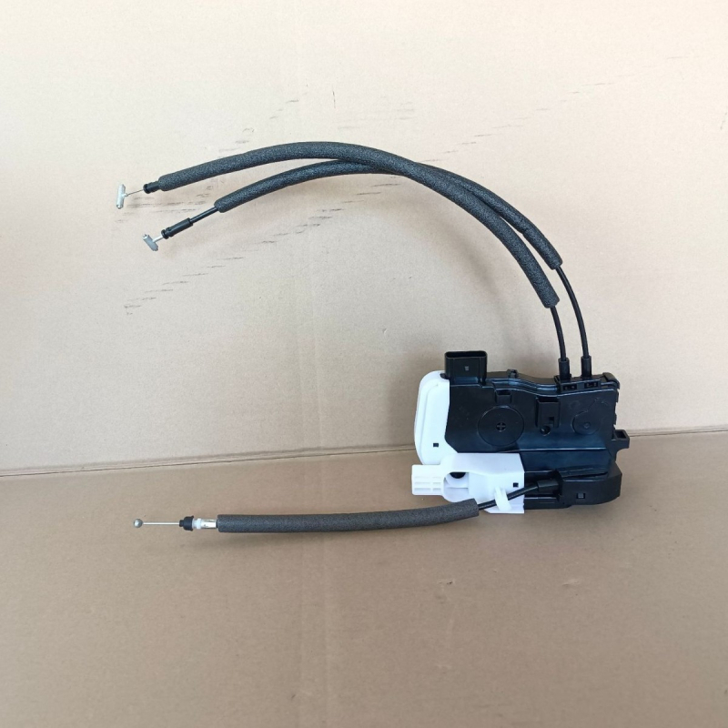 Brava za vrata Hyundai Tucson/Sportage – Marka Pzy, Modeli 81310-3w000, 81320-3w000, 81410-3w000, 81420-3w000; Materijal: Plastika; Prilagodba: Da