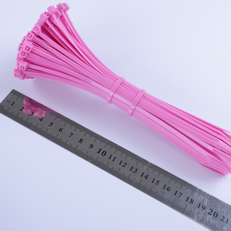 Nailonist isekinnituvad kaablisidemed, paksus 1.1–2.5 mm, 100 tk pakis, tööstuslikuks kasutamiseks