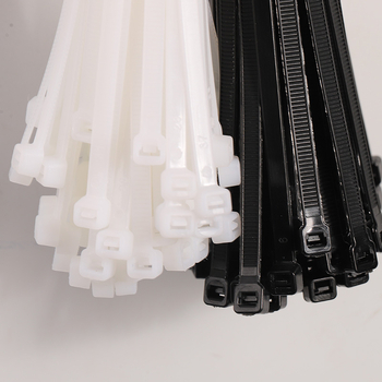 Autolukustuv nailonist ZIP-kinnitus tööstuslikuks kinnitamiseks, mõõdud 3 x 100 mm, paksus 0,2–0,3 mm, materjal: nailon, UL94 V-2