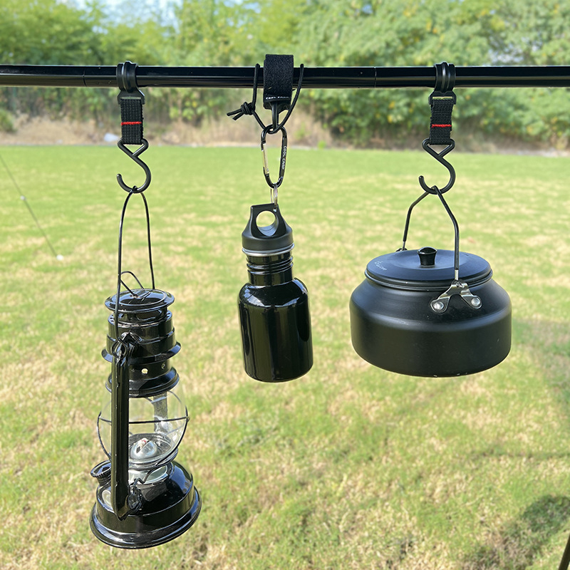 COOLCAMP Kültéri kemping horog a sátoroszlophoz - alumínium ötvözetű karabiner, csúszásmentes pánt, gyorskapocs húzózsinórral