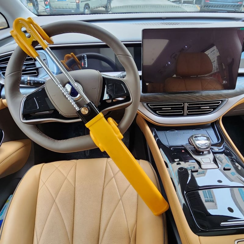 Brava za volan JB-6095, cilindar u obliku polumjeseca, materijali: čelik, aluminij, bakar, PVC, pogodan za sve automobile, upotreba: auto, kombi i RV