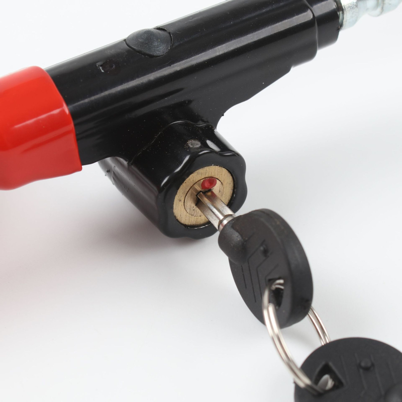 Katanac za volan automobila - U-oblik, CQ-6008 model, materijali: čelik, PVC; cilindar brave: bakar; kompatibilan sa bilo kojim modelom volana