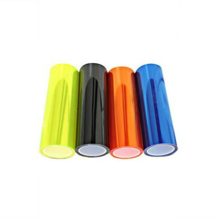 Film de schimbare a culorii farurilor pentru autoturisme și motociclete, cu 50% transmisie luminoasă, 50% protecție UV, 50% izolație termică, grosime 10C și sistem cu adeziv în spate.