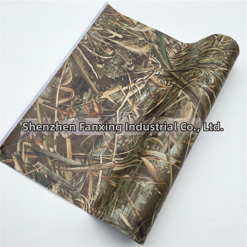 Film camuflaj pentru schimbarea culorii mașinii, PVC, autoadhesiv, personalizabil, model camuflaj.