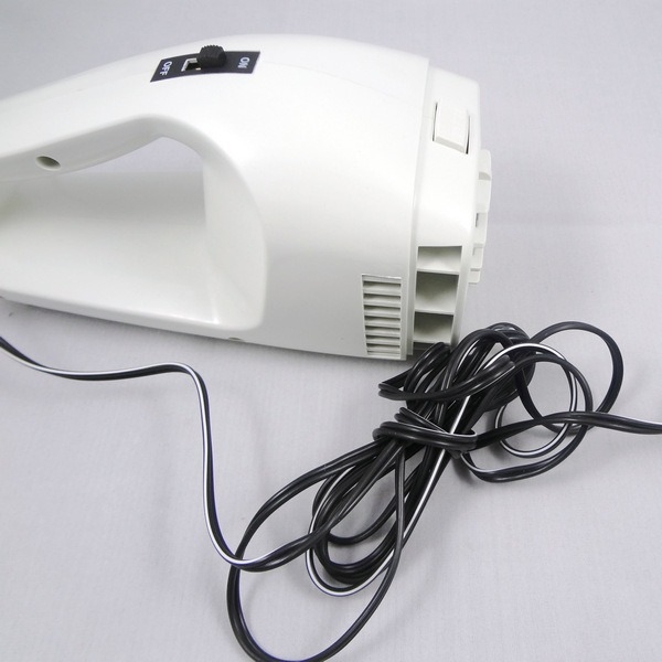 Automobilio dulkių siurblys, maitinamas iš cigarečių degiklio, 12V, 100W, 1900Pa, drėgna/sausa režimas