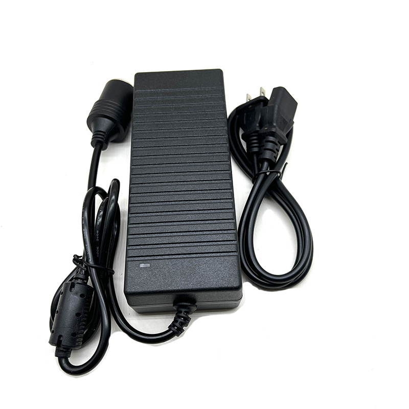 Adaptor auto SSD 12V, intrare 100-240V, ieșire 12V 10A, 120W