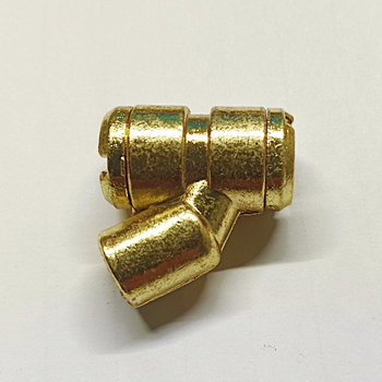 Riepu uzpildes uzgalis ar manometru, divgalvu spied-tur uzgalis, izliekts āķis, misiņa korpuss automašīnām