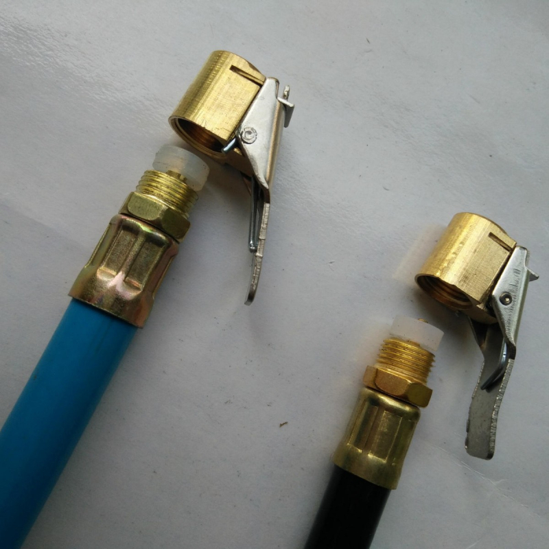 Very good klipu pneimatisko uzgalis ar šļūteni un spiediena mērītāju automobiļiem un motocikliem – manuāls darbs, bez baterijas, PSI displejs 1.6, izšķirtspēja 0.1 PSI