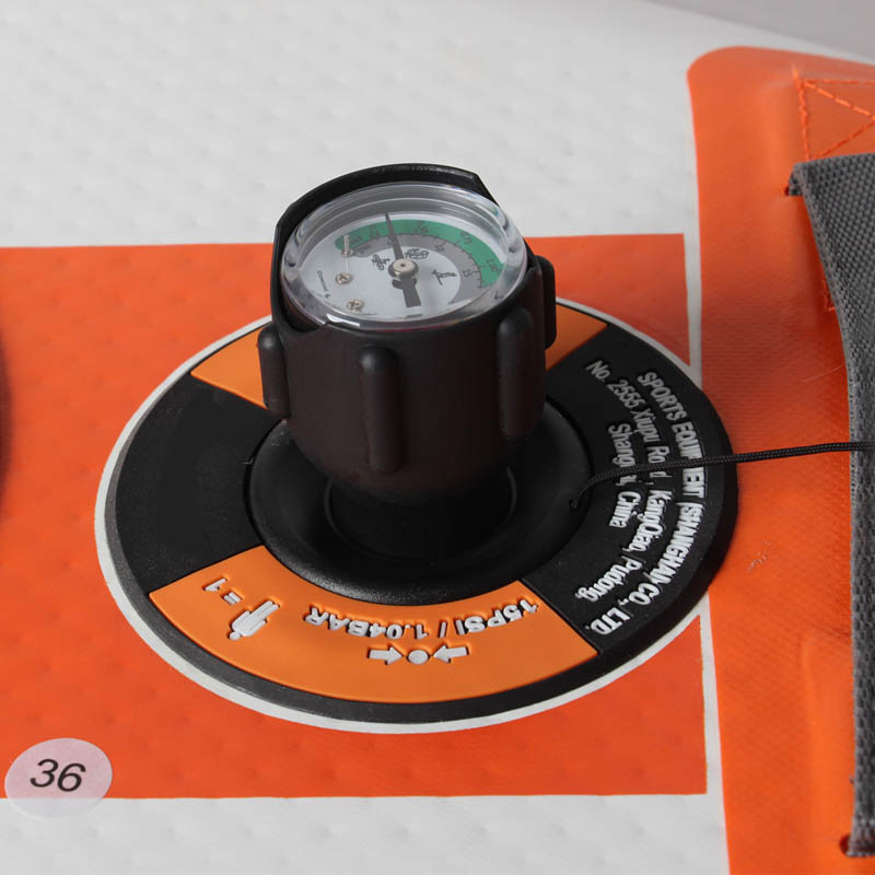 Gaisa spiediena manometrs iepūšamām laivām un SUP dēļiem — mērījumu diapazons 1–30 psi (2 bar), modelis 30 psi, materiāls PP, svars 70 g