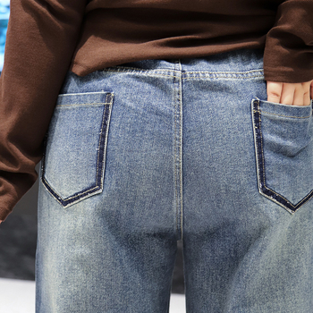 Moteriški džinsai platesnio dydžio, laisvo tiesaus kirpimo, aukštas juosmuo su elastine juosta, denim su spandexu, rudens 2025 versija