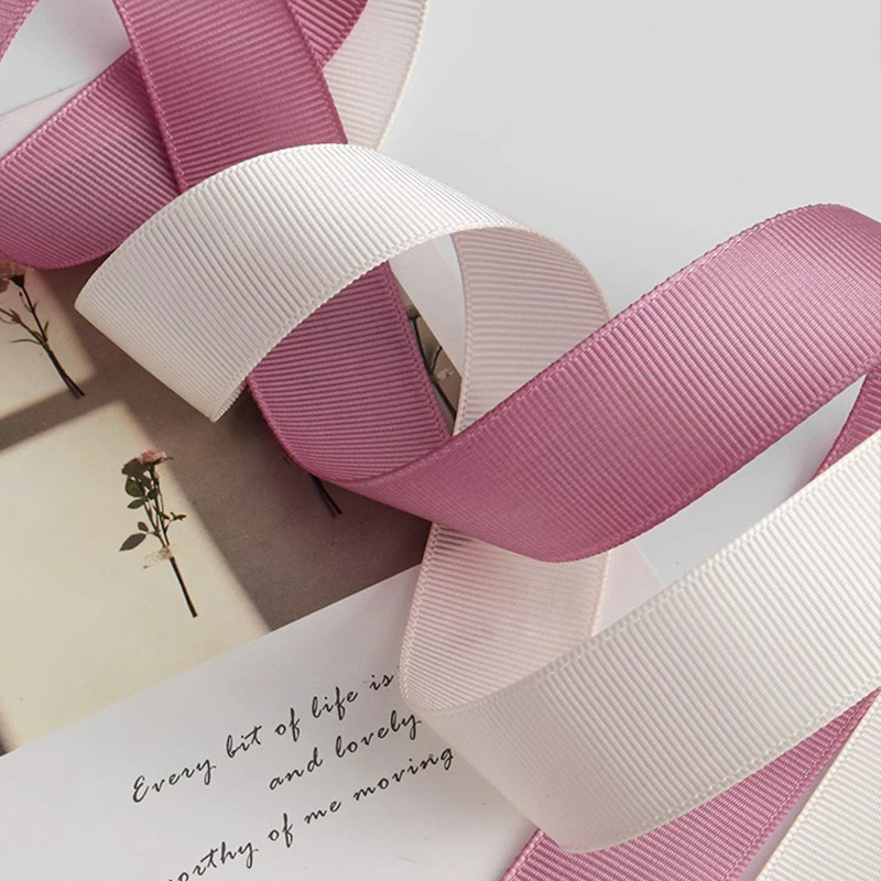 Spirālās šūtas lentes apģērbam – bieza, fésota poliestera lente DIY mezglam