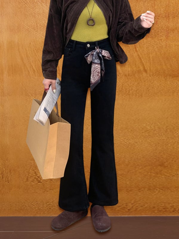 Džinsinės kelnės su aukštu liemeniu, fleece viduje, platesnis kirpimas, medvilnės mišinys 50–70%, Žiemos kolekcija 2025