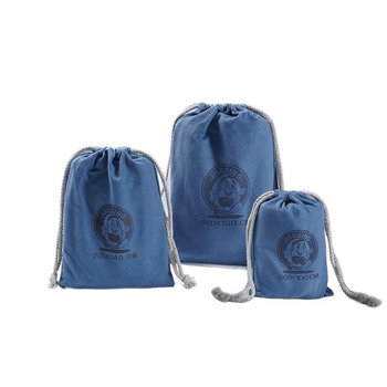 Sportinis rankšluostis iš mikropluošto, dvipusis veliūro paviršius, kišenė, greitas džiūvimas, absorbcija 0–5 s