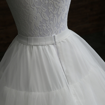 Νυφικό από οργάνζα με τρεις μεταλλικούς δακτυλίους και διπλό όγκο φούστας — Μάρκα Force Source; Ηλικία: Ενήλικες; Σεζόν: Καλοκαίρι 2021; Σειρά: Force Source