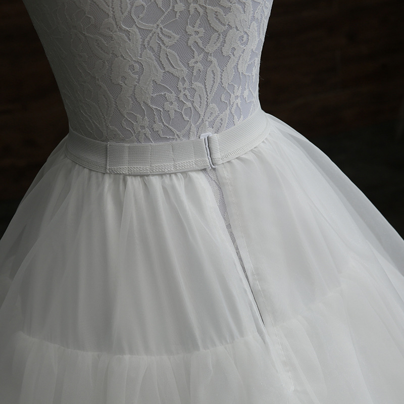 Νυφικό από οργάνζα με τρεις μεταλλικούς δακτυλίους και διπλό όγκο φούστας — Μάρκα Force Source; Ηλικία: Ενήλικες; Σεζόν: Καλοκαίρι 2021; Σειρά: Force Source