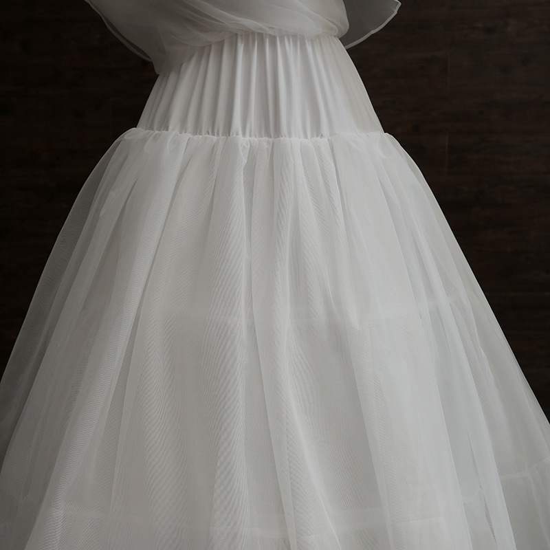 Νυφικό από οργάνζα με τρεις μεταλλικούς δακτυλίους και διπλό όγκο φούστας — Μάρκα Force Source; Ηλικία: Ενήλικες; Σεζόν: Καλοκαίρι 2021; Σειρά: Force Source