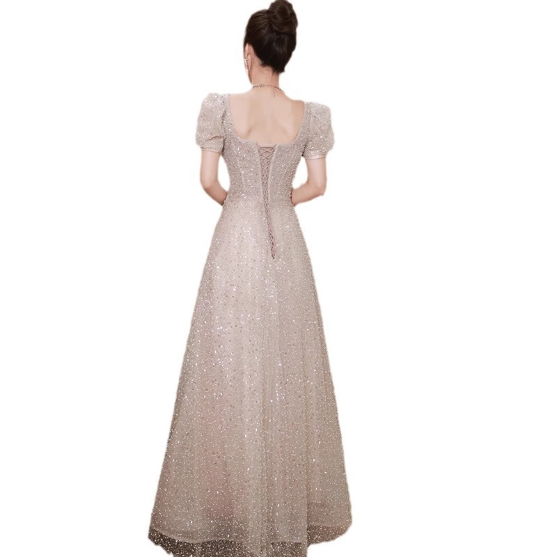 Estélyi ruha magas derekú, hosszú szoknya, rövid ujjak — Nyár 2025