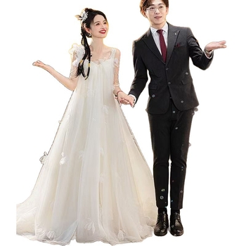 Sling-stílusú menyasszonyi ruha hosszú szoknyával, poliészter anyag, laza derekú, nyár 2025