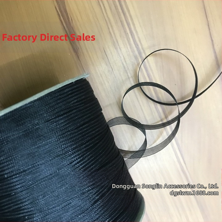 Elastīgā tīkla josta ar ribas kaula rakstu, piemērota kāzu kleitām un Latīņu deju svārkiem; materiāls: poliesteris; piemērots mājas tekstilijām un apģērbumam.