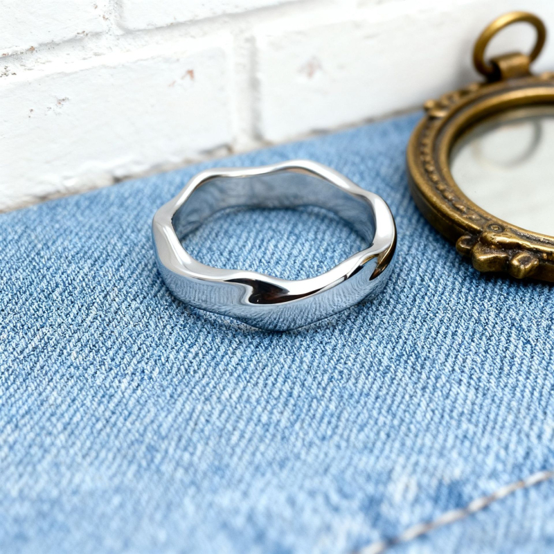 Mobius beskonačni valoviti prsten od titan čelika, unisex, 18K pozlata