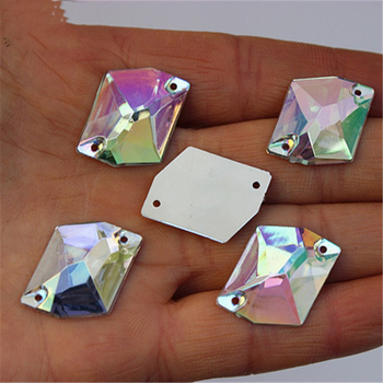 Akril gyöngyök varráshoz, sík aljzattal, Alien mintával, elektroplattált felülettel