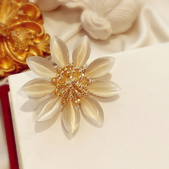 Καρφίτσα από χαλκό με λουλούδι και λίθο ματιού γάτας, Κορεάτικου στυλ, ηλεκτροπλατιωμένη