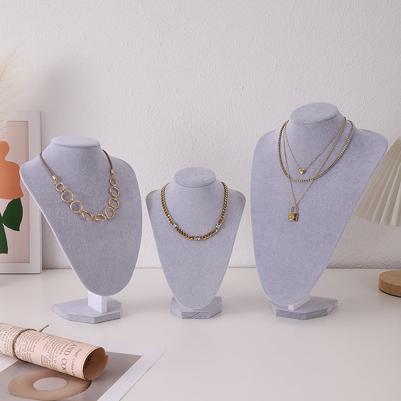 Стелаж за колие с кадифено покритие и платнена основа, портретен дизайн на шията, еднослоен корпус