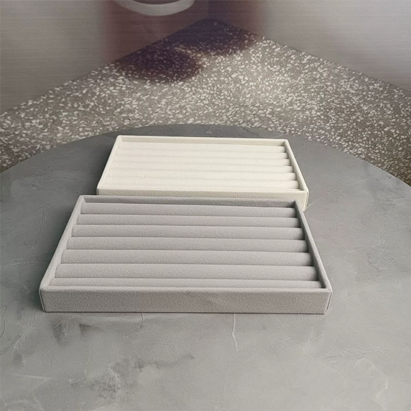 Rotaslietu kārbiņa ar samta trauciņu – putekļu izturīga, materiāls: papīrs, rotaslietu uzglabāšanai, pastorālais stils