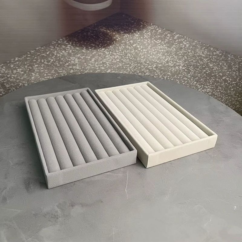 Rotaslietu kārbiņa ar samta trauciņu – putekļu izturīga, materiāls: papīrs, rotaslietu uzglabāšanai, pastorālais stils