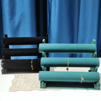 Juvelierizstāvis no flaneles materiāla, kvadrātiska forma, mākslinieciskais stils (Zīmols: Mrs. Wang)