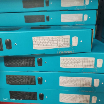 Set fără fir Rapoo X1800PRO: conectivitate 2.4G, tastatură USB și mouse USB, senzor optic de 1200dpi, rezistent la apă