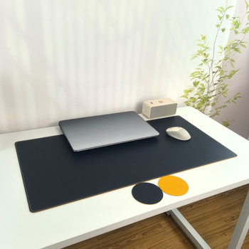 Kožená dvojstranná podložka pod klávesnicu a myš s OEM prispôsobením, prešívaním okrajov a nahrávaním vzoru