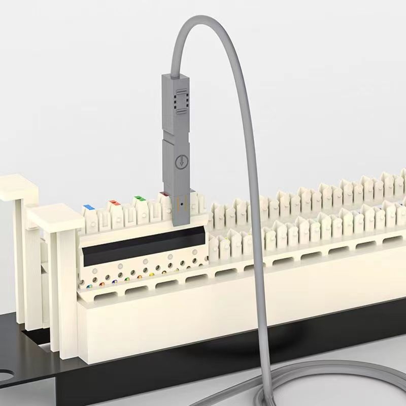 Sivi RJ-45 adapter s glavom duckbill, dvodjelni patch kabel, uvijeni par, Gigabit