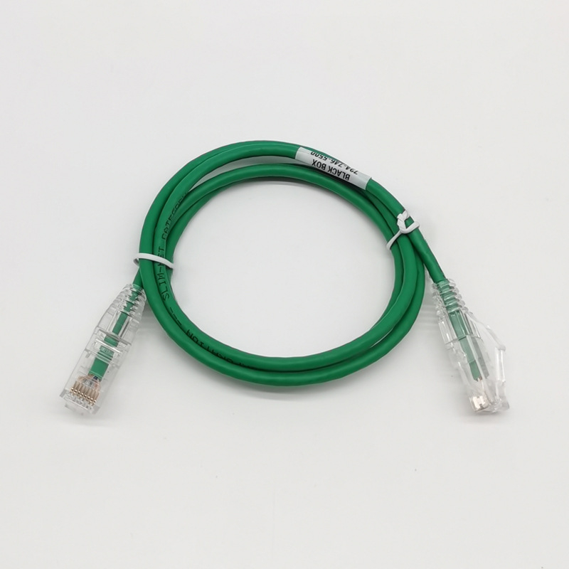 Zaštićeni mrežni kabel kategorije 6e s uvijenim parovima, vodič 3,8 mm, BC (32 AWG/30 AWG), brzina prijenosa 10 000 MB, Cat6a priključak, sastavljen