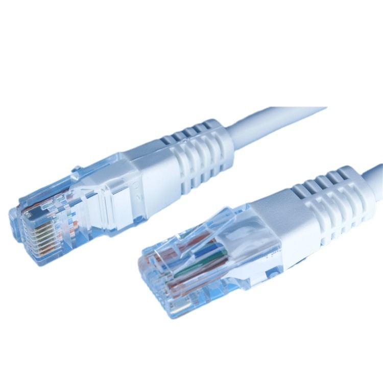 Cat6 árnyékolatlan Ethernet patch kábel átlátszó RJ45 csatlakozókkal, modell KC-0605, 1000 Mbps