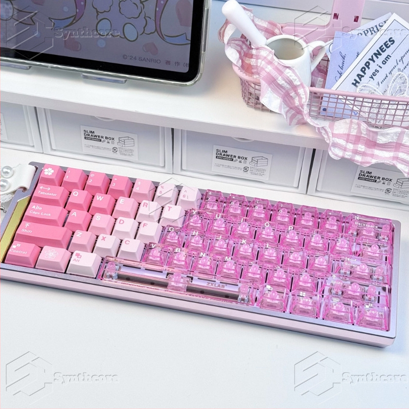 Synthcore mechanická klávesnica, ABS materiál, káblové pripojenie, ≤87 kláves, mechanické spínače