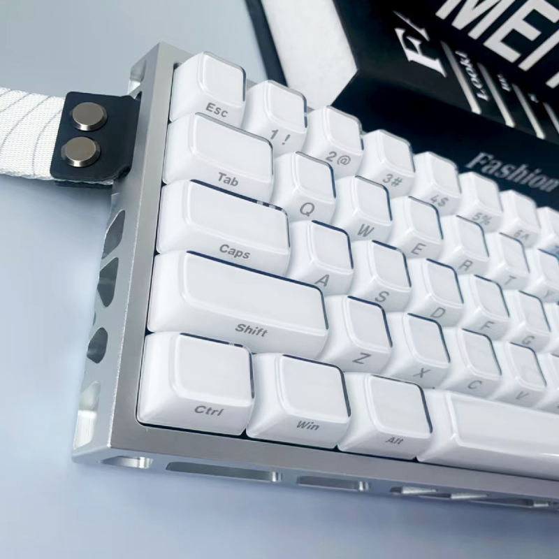 Prilagođene tipke za mehaničke tipkovnice, ABS materijal, model Love keycaps, 1 godina jamstva
