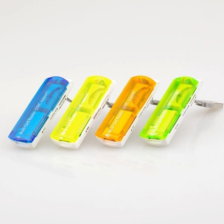 Small Spaceship USB αναγνώστης καρτών - USB 2.0, CF/SD/SDHC/TF κάρτες, εξωτερική εγκατάσταση