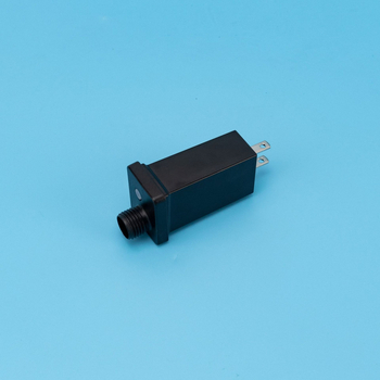 LED адаптер контролер за коледни светлини – водоустойчив корпус за захранване, огнеупорна пластмаса PC 94V0, с бутон