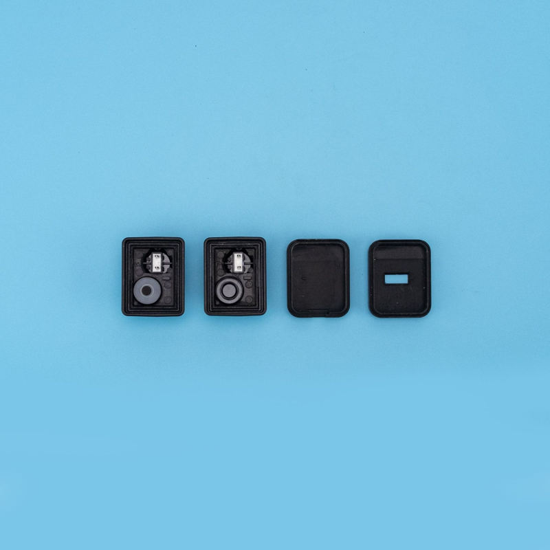 LED адаптер контролер за коледни светлини – водоустойчив корпус за захранване, огнеупорна пластмаса PC 94V0, с бутон