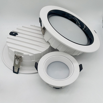 LED įmontuojamas downlight korpusas, liejamas aliuminis, miltelinis padengimas, modelis D7-1, įskaičiuota radiatoriaus, veido žiedas, reflektorius, šviesos šaltinio laikiklis