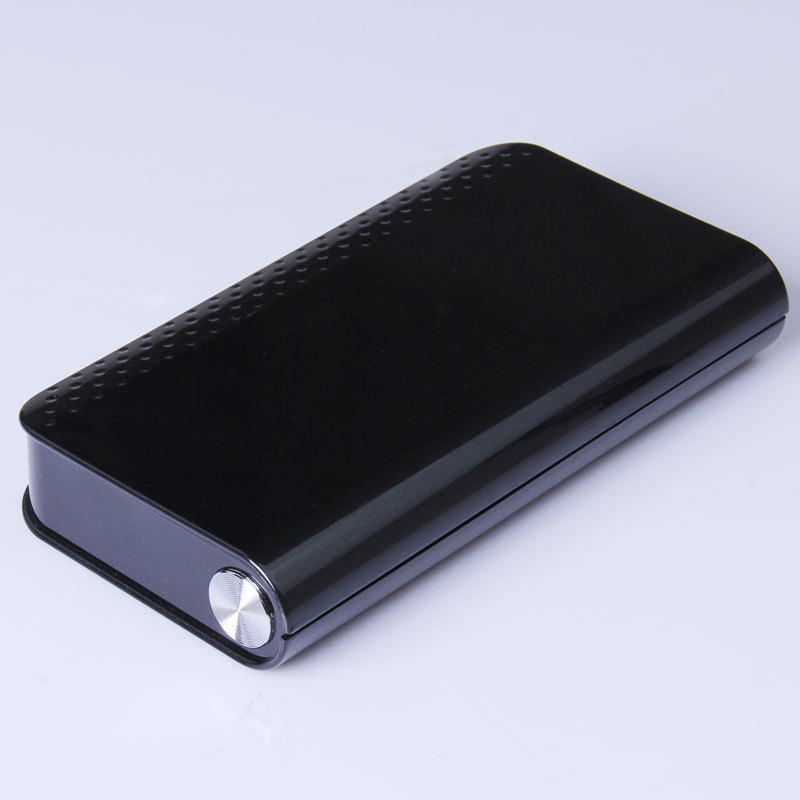 Sursă de alimentare pentru pornire automobil în carcasă LY (019-01), 12000mAh, cauciuc natural, finisaj UV pe suprafață și pe partea de jos, origine Shenzhen